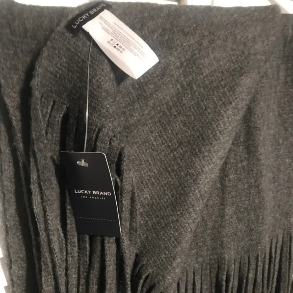 Lucky Brand Solid Brushed Gray Polyester & Acrylic Winter Scarf  O/S NWT
